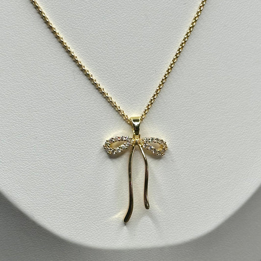 magnolia necklace